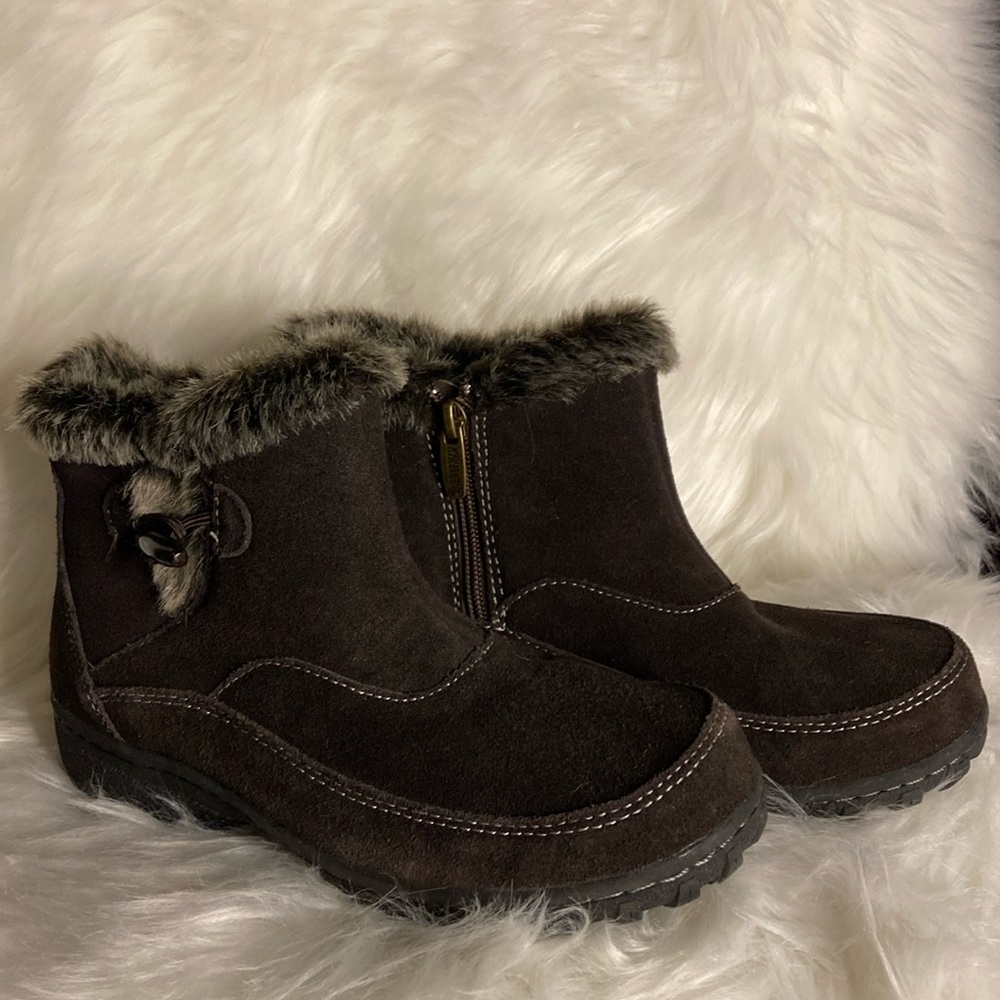 Khombu boots‎ size 6